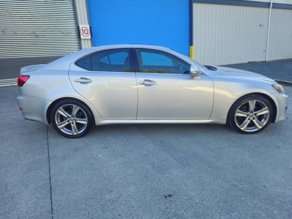 2013 Lexus is 250 x luxury auto 7.jpg